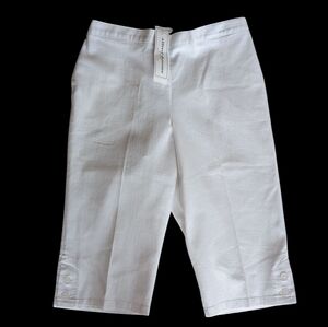 NWT Alfred Dunner Sun City Classic Fit Capri Pants 12P White Pockets